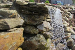 Voda v zahradě - Vodopád